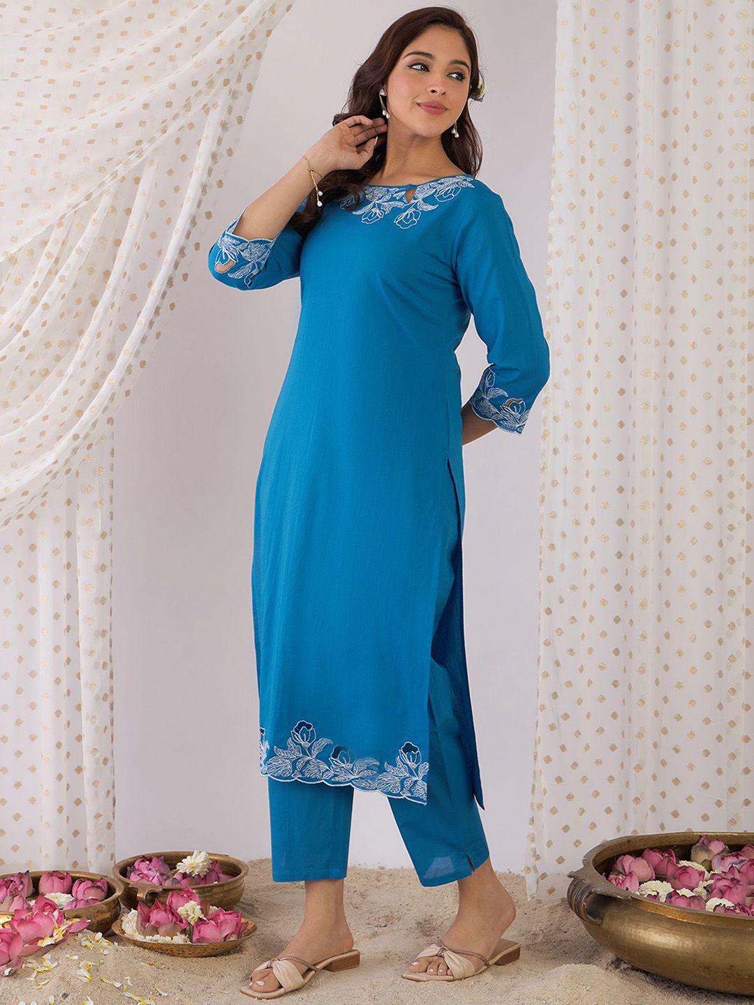 Dhiyona IE Floral Embroidered Pure Cotton Boat Neck Straight Tunic And Trousers