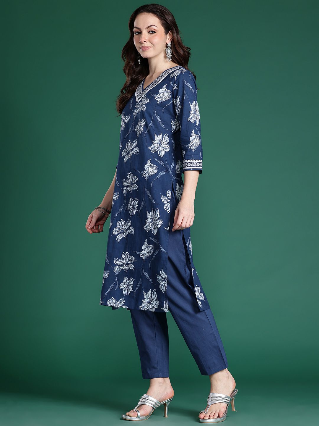 Floral Printed Regular Pure Cotton Kurta with Trousers & Dupatta