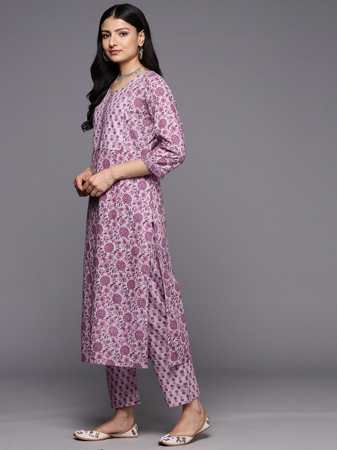 Dhiyona VA Women'sFloral Printed Gotta Patti Pure Cotton Kurta With Trousers & With Dupatta