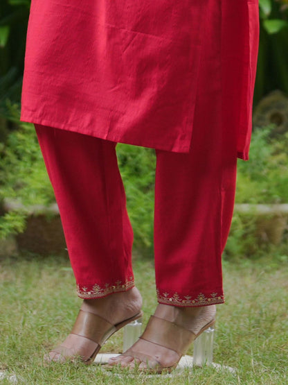 Dhiyona IE Women Ethnic Motifs Embroidered Regular Sequinned Kurta with Trousers
