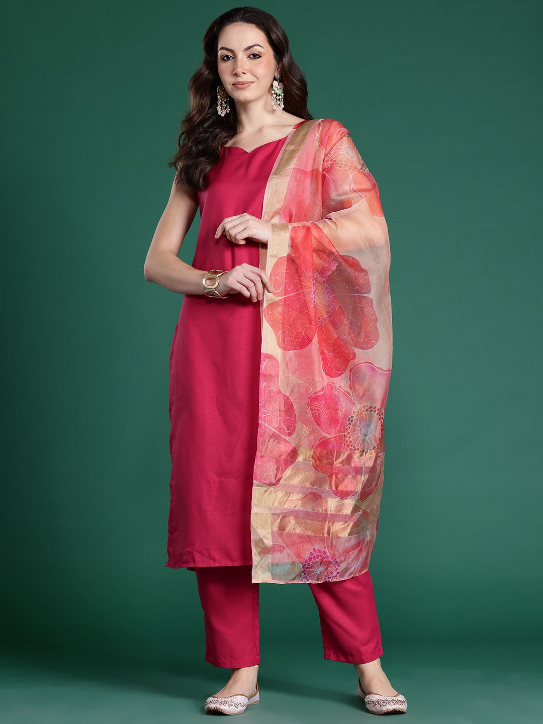 Dhiyona IE Sweetheart Neck Kurta With Trousers & Dupatta