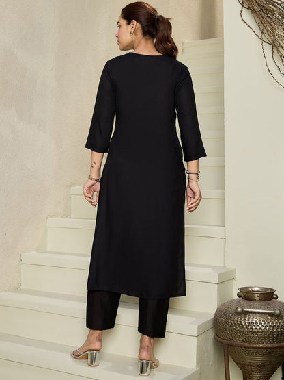 Dhiyona IE Geometric Embroidered V Neck Pure Cotton Kurta