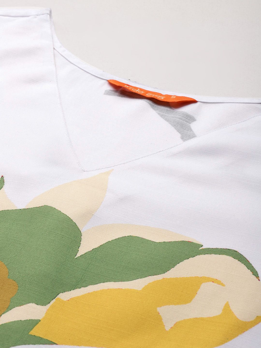 Dhiyona IE Abstract Printed Kurta with Trousers