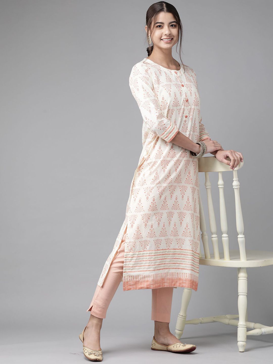 Dhiyona IE Ethnic Motifs Printed Round Neck Foil Printed Cotton Straight Kurta