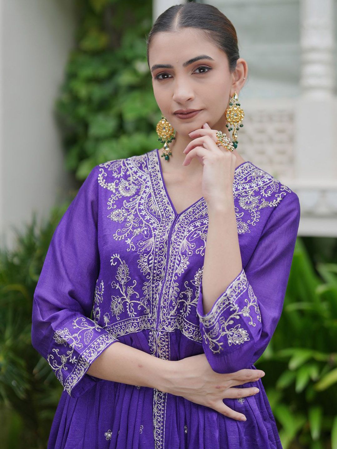 Women Ethnic Motifs Embroidered Empire Kurta with Trousers