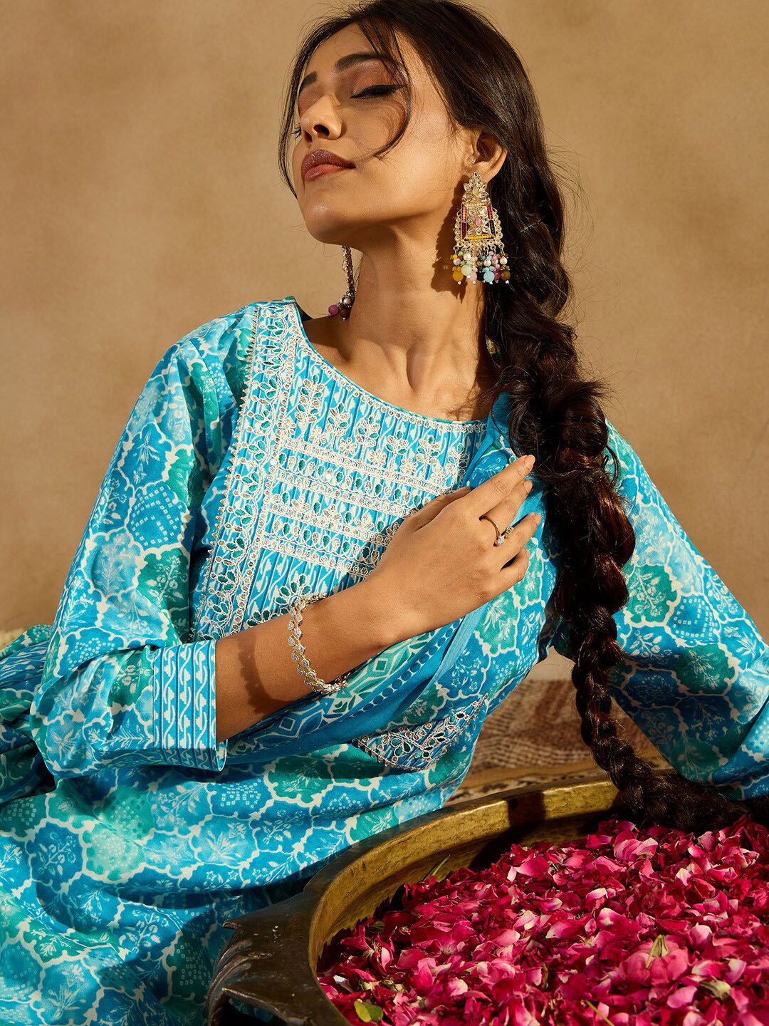 Dhiyona IE Printed Regular Thread Work Pure Cotton Straight Kurta with Trousers & Dupatta