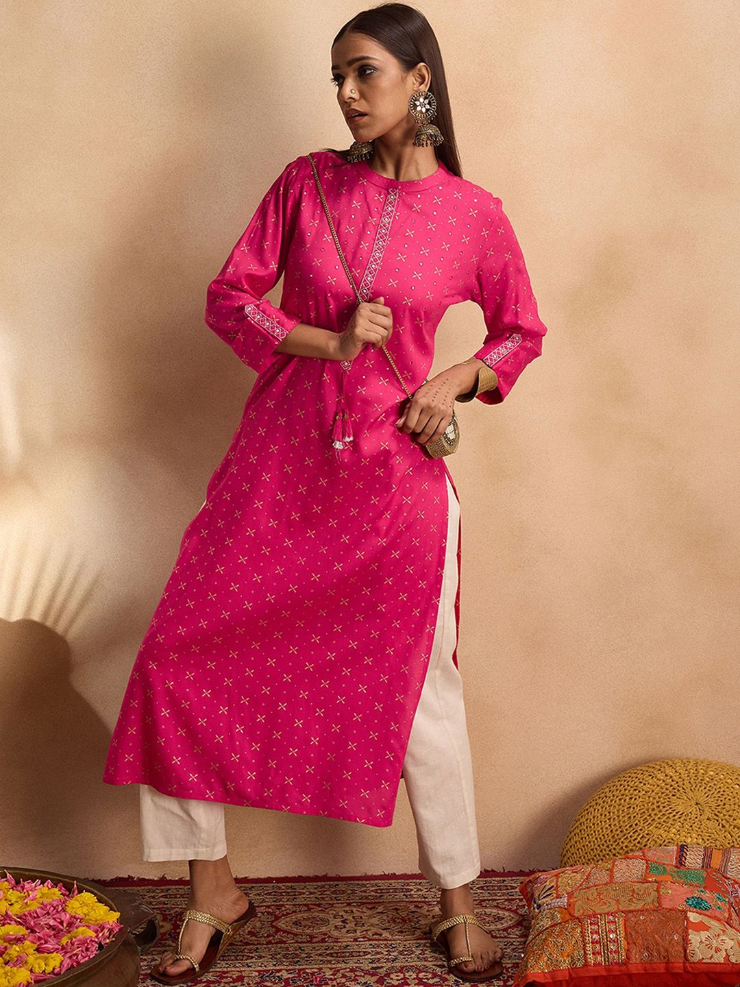 Dhiyona IE Ethnic Motifs Printed Mirror Work Straight Kurta