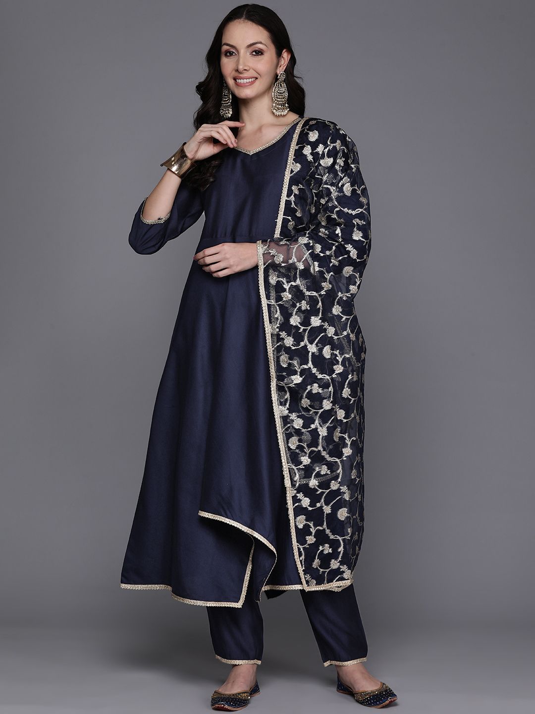 Dhiyona IE Women Empire Sequinned Kurta with Trousers & With Dupatta