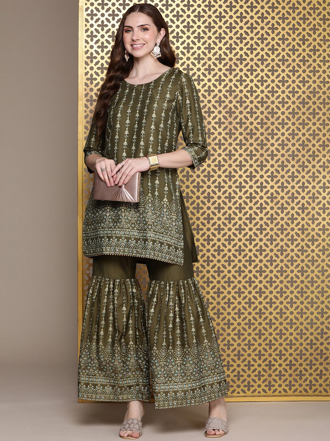 Dhiyona PD Women Ethnic Motifs Printed Regular Jashn Kurta with Sharara