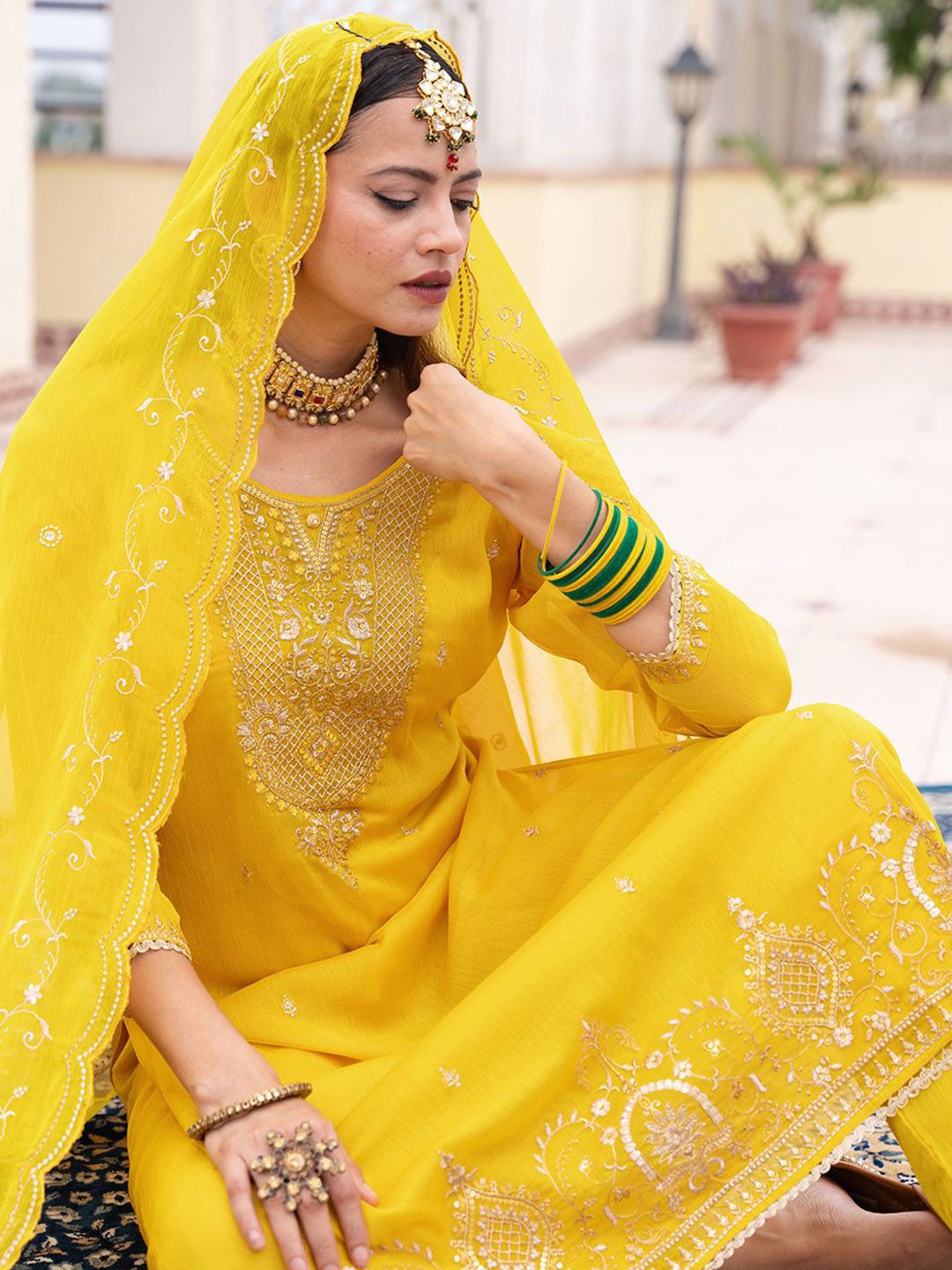 Dhiyona CH Women Ethnic Motifs Embroidered Thread Work Kurta with Trousers & Dupatta