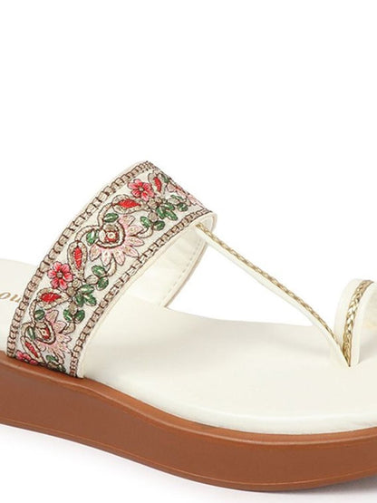 Dhiyona AK Women Embellished Ethnic Open Toe Flats