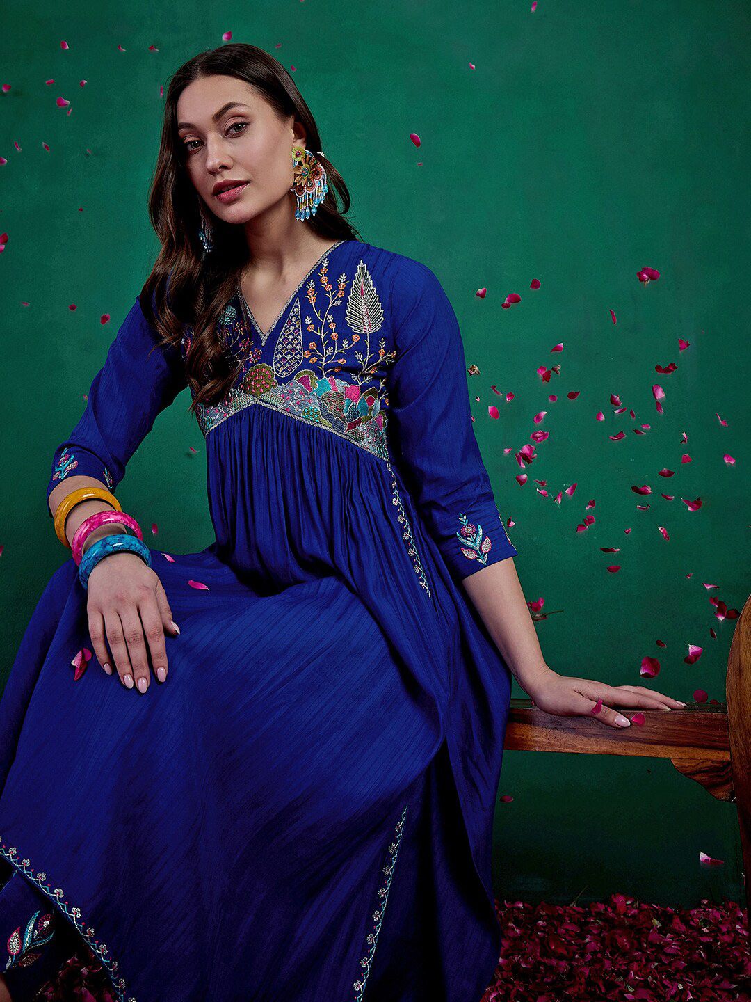 Dhiyona SN Women's Floral Embroidered Sequinned V-Neck Empire A-Line Kurta With Trousers