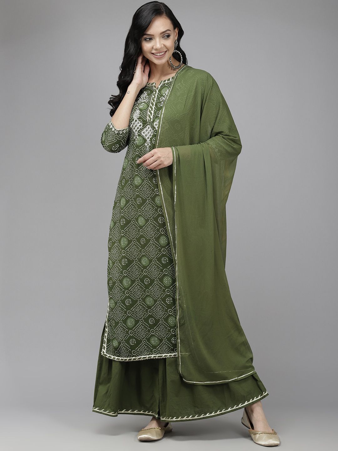 Women Green & White Bandhani Print Gotta Patti Kurta with Sharara & With Dupatta