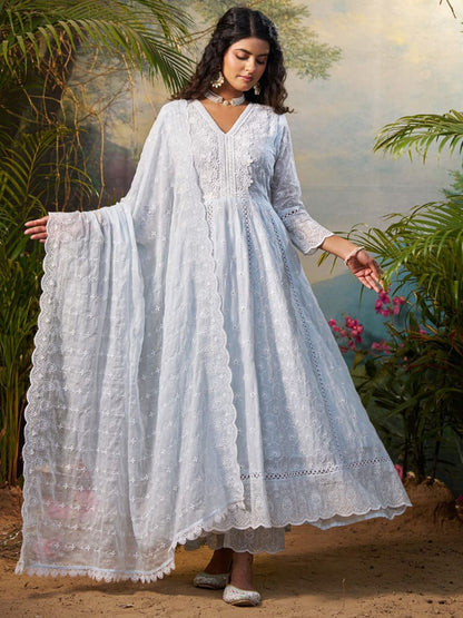 Women Floral Embroidered Regular Thread Work Kurta Trousers With Dupatta Set