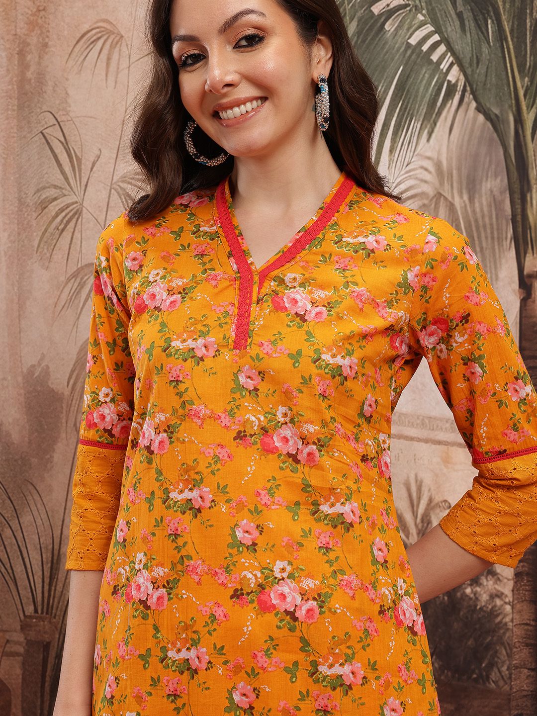 Dhiyona SN Women's Floral Printed Regular Pure Cotton Kurta with Trousers