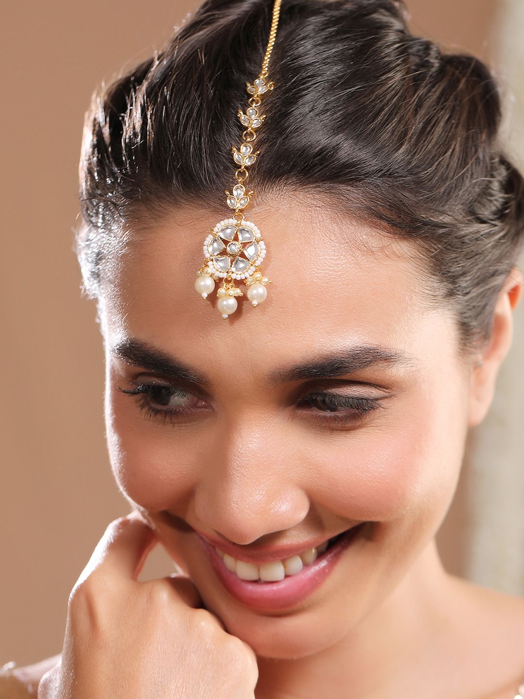 Dhiyona RJ Women's 18K Gold-Plated Kundan Studded Maang Tikka with Pearl Beads for Festive Looks