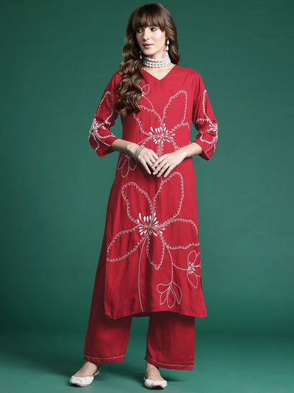 Dhiyona IE Floral Embroidered Regular Thread Work Kurta with Palazzos