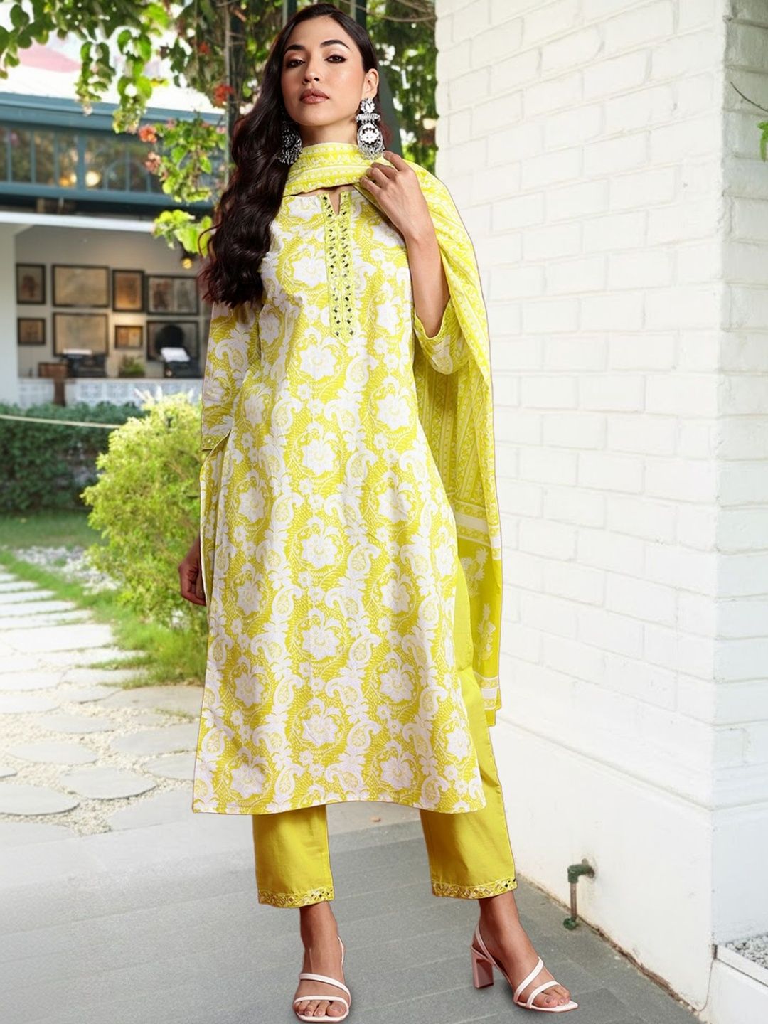 Dhiyona IE Women Ethnic Motifs Printed Regular Thread Work Pure Cotton Kurta with Trousers & With Dupatta