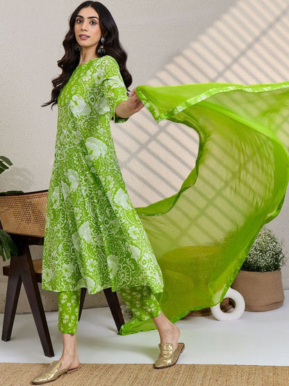 Women Floral Printed Regular Pure Cotton Kurta with Trousers & With Dupatta