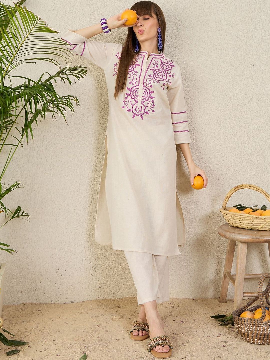 Floral Yoke Design Mandarin Collar Thread Work Straight Kurta & Palazzos