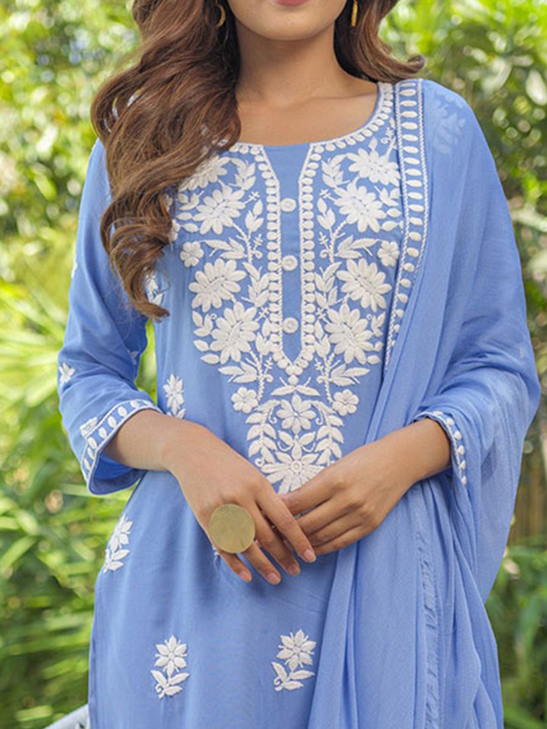 Dhiyona PD Women Ethnic Motifs Embroidered Thread Work Kurta with Trousers & Dupatta