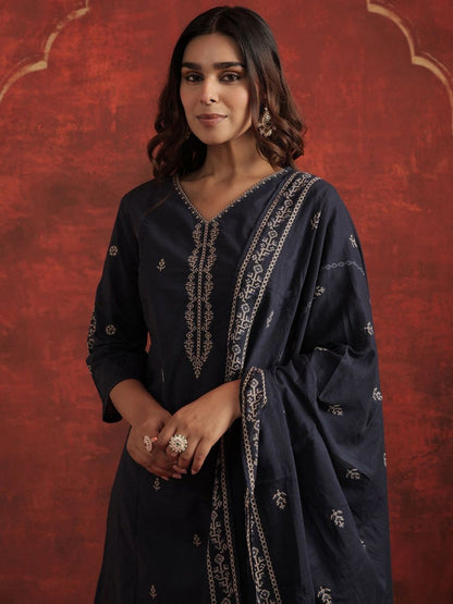 Women Ethnic Motifs Printed Cotton Kurta with Trousers & Dupatta