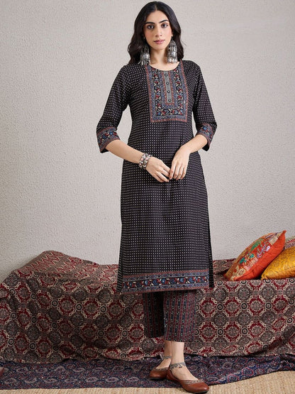 Ethnic Motifs Yoke Design Pure Cotton Straight Kurta & Trousers With Dupatta