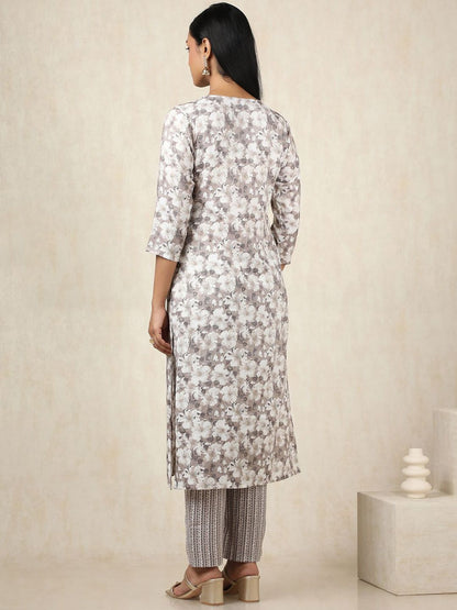 Dhiyona SO Women's Floral Printed Thread Work Round Neck Straight Kurta With Trousers