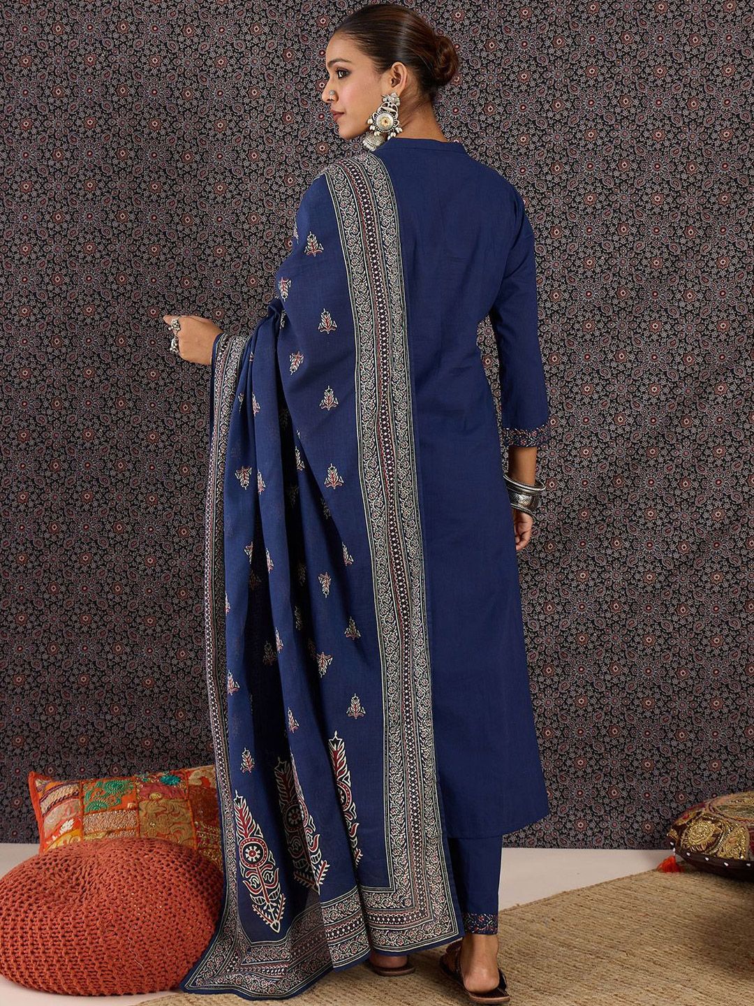 Embroidered Notch Neck Thread Work Pure Cotton Kurta With Trousers & Dupatta