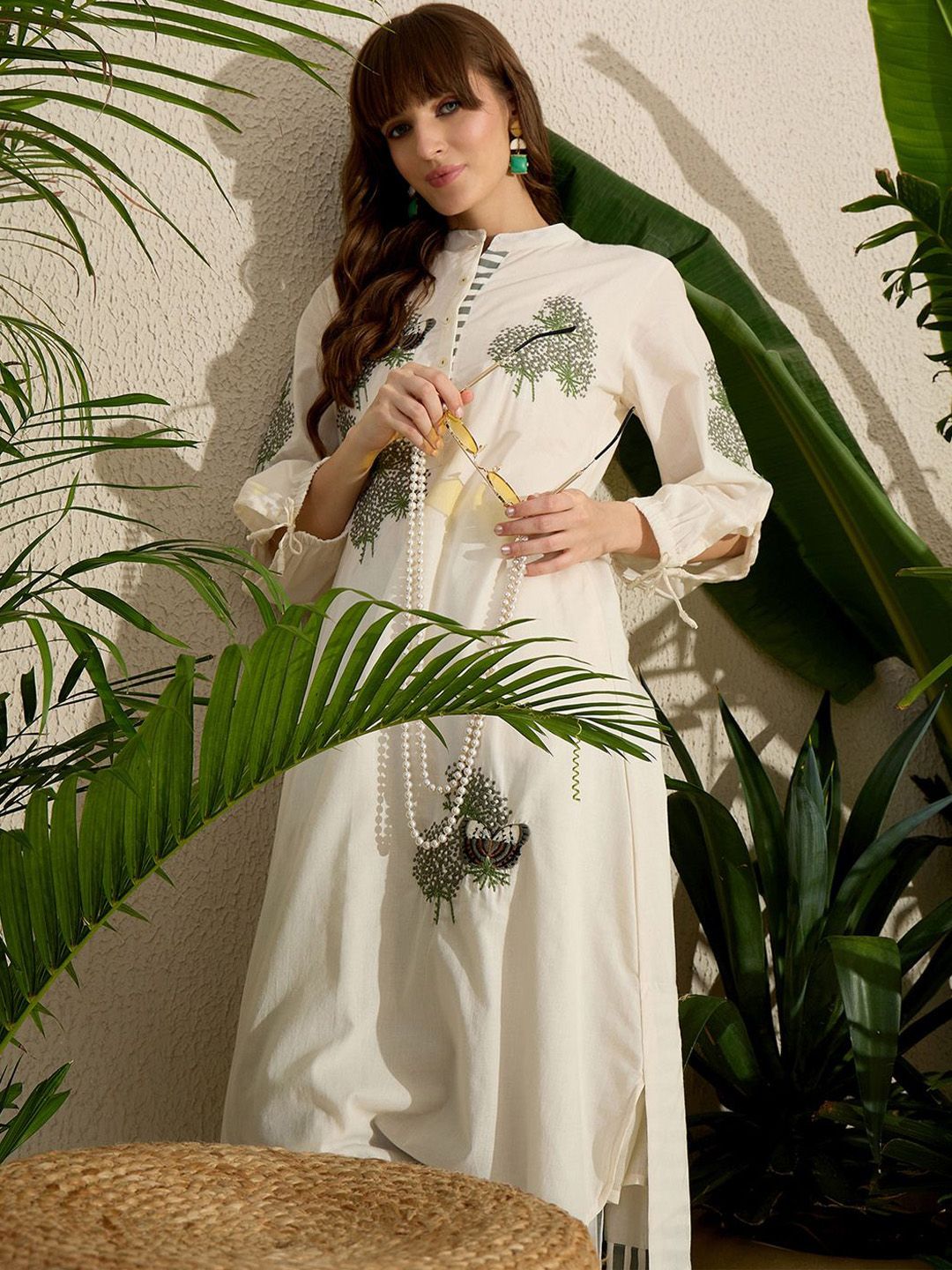 Dhiyona IE Women's Adults-Women Woven Design Embroidered Cotton Kurta with Trousers