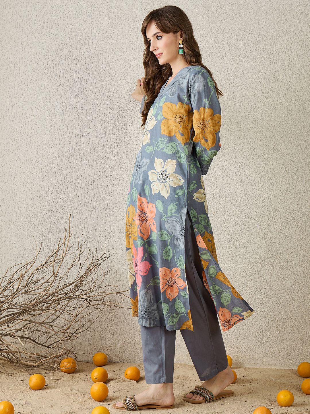 Women Grey Floral Printed Regular Pure Cotton Straight Kurta with Trousers
