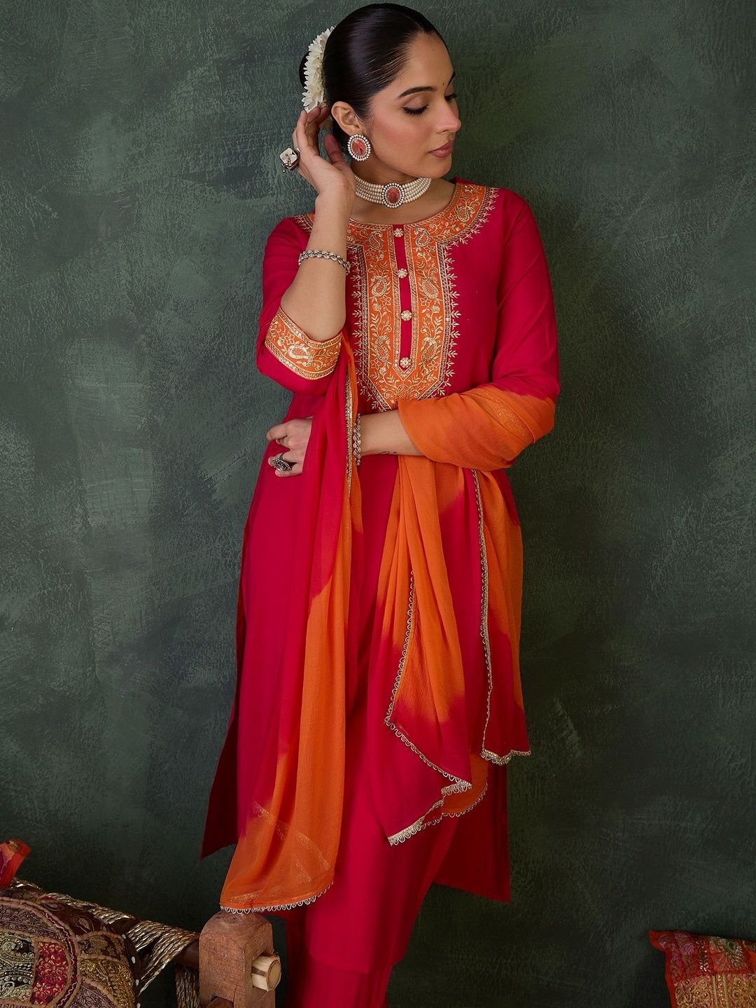 Ethnic Motifs Embroidered Straight Thread Work Kurta With Trouser & Dupatta