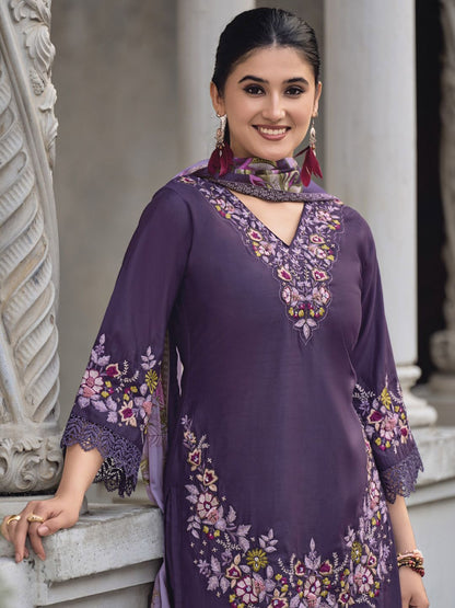 Dhiyona VA Women'sFloral Embroidered V Neck Thread Work Pure Cotton Kurta With Trouser And Dupatta