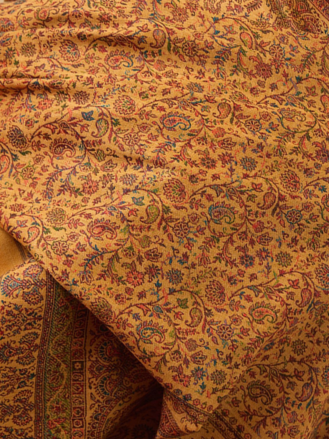 Dhiyona PA Paisley Woven Design Shawl
