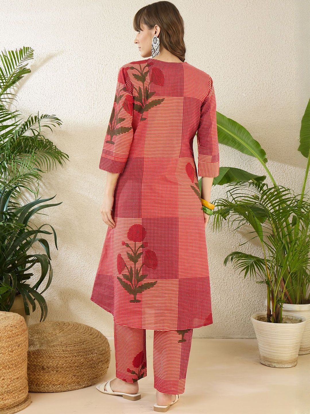 Women Printed Regular Pure Cotton Kurta with Trousers
