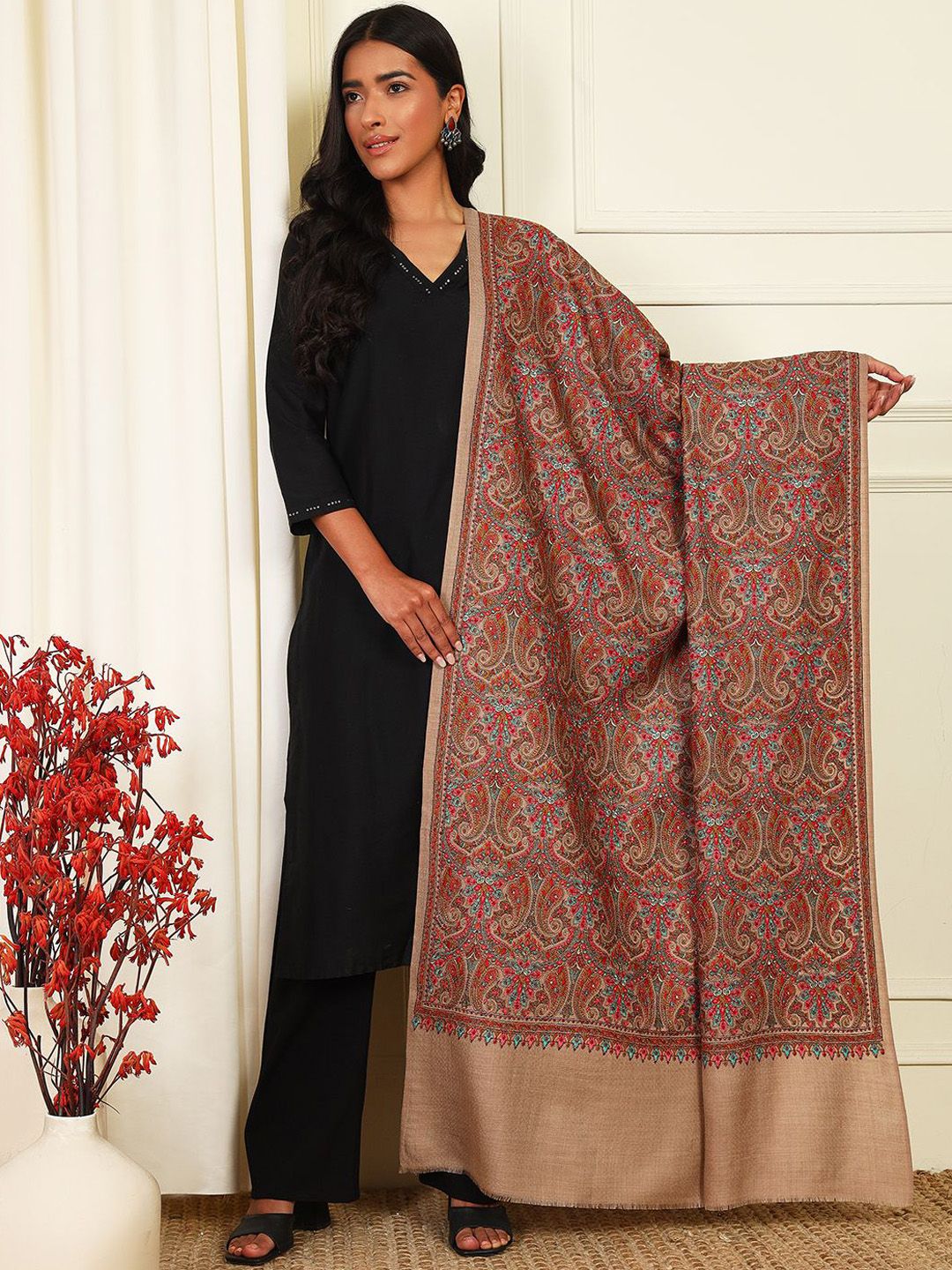 Dhiyona PA Paisley Embroidered Woollen Silk Shawl