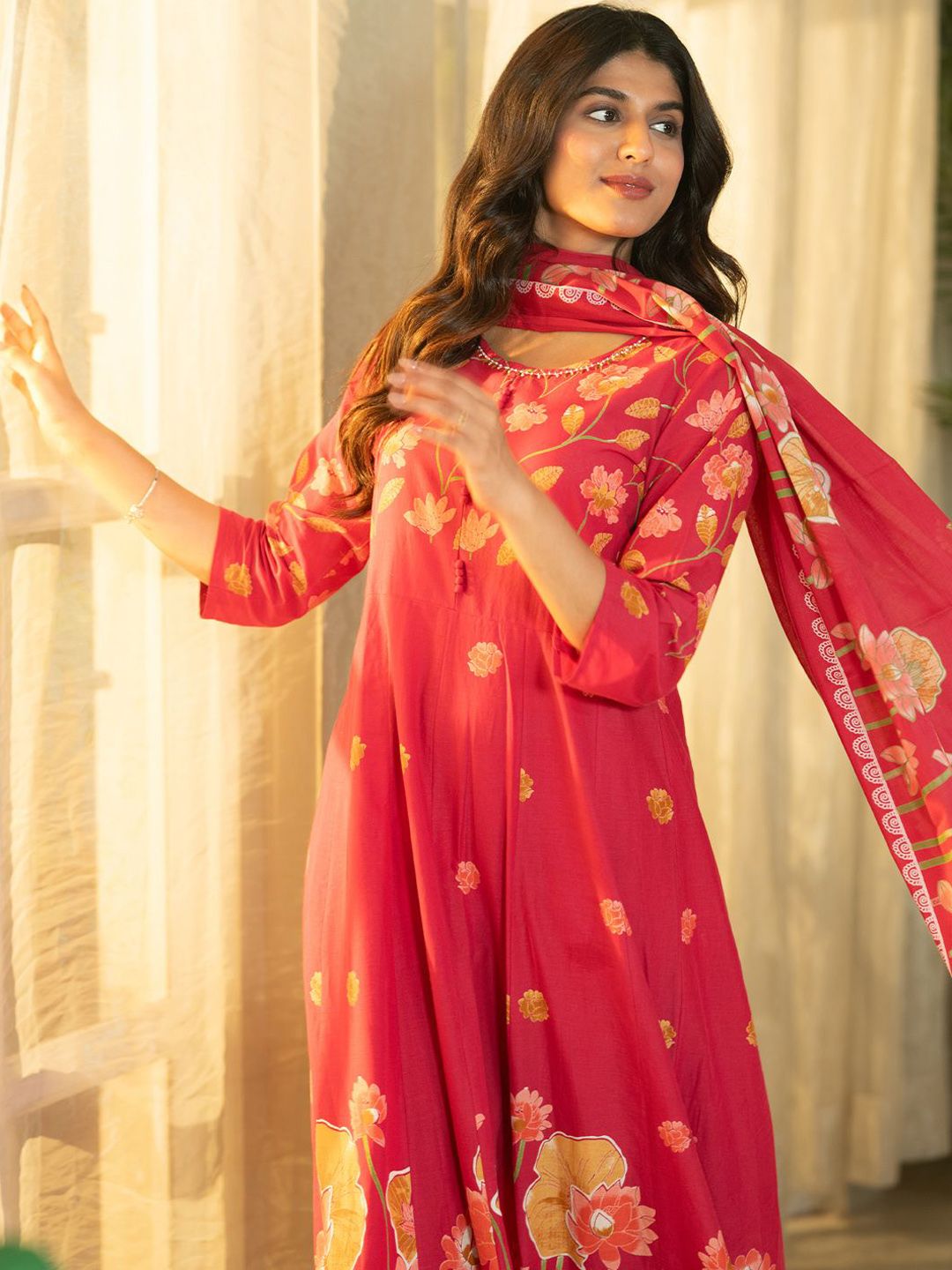 Dhiyona IE Women Floral Printed Cotton Kurta with Pyjama & Dupatta