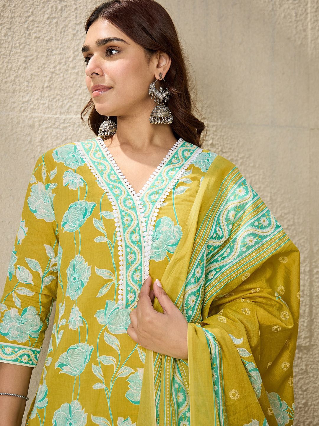 Dhiyona IE Floral Printed V-Neck Pure Cotton Straight Kurta With Trousers And Dupatta