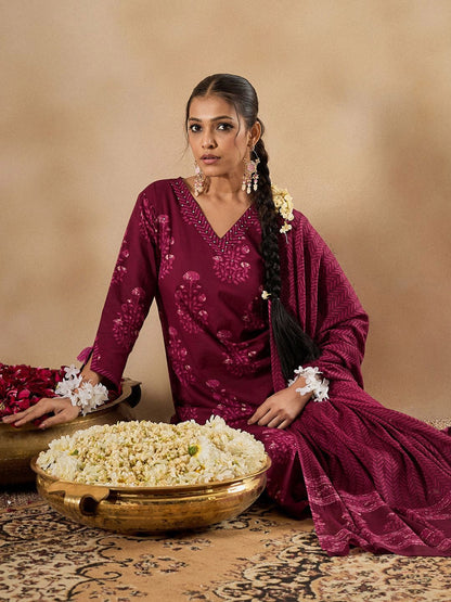 Floral Printed V-Neck Pure Cotton Straight Kurta With Trousers & Dupatta