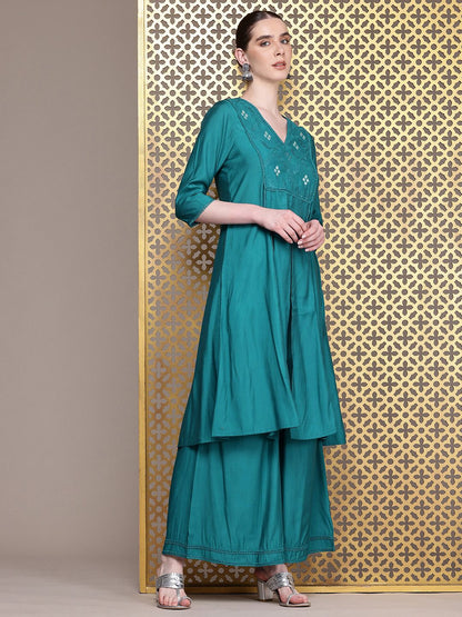 Dhiyona PD Women Embroidered Front High Slit Jashn Kurta With Palazzos & Dupatta