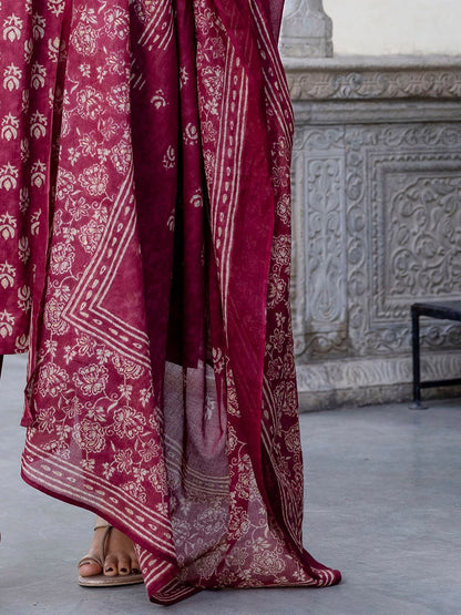 Dhiyona IE Women Floral Printed Empire Pure Cotton Kurta with Trousers & With Dupatta