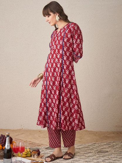 Dhiyona IE Women Paisley Printed Regular Pure Cotton Kurta with Trousers