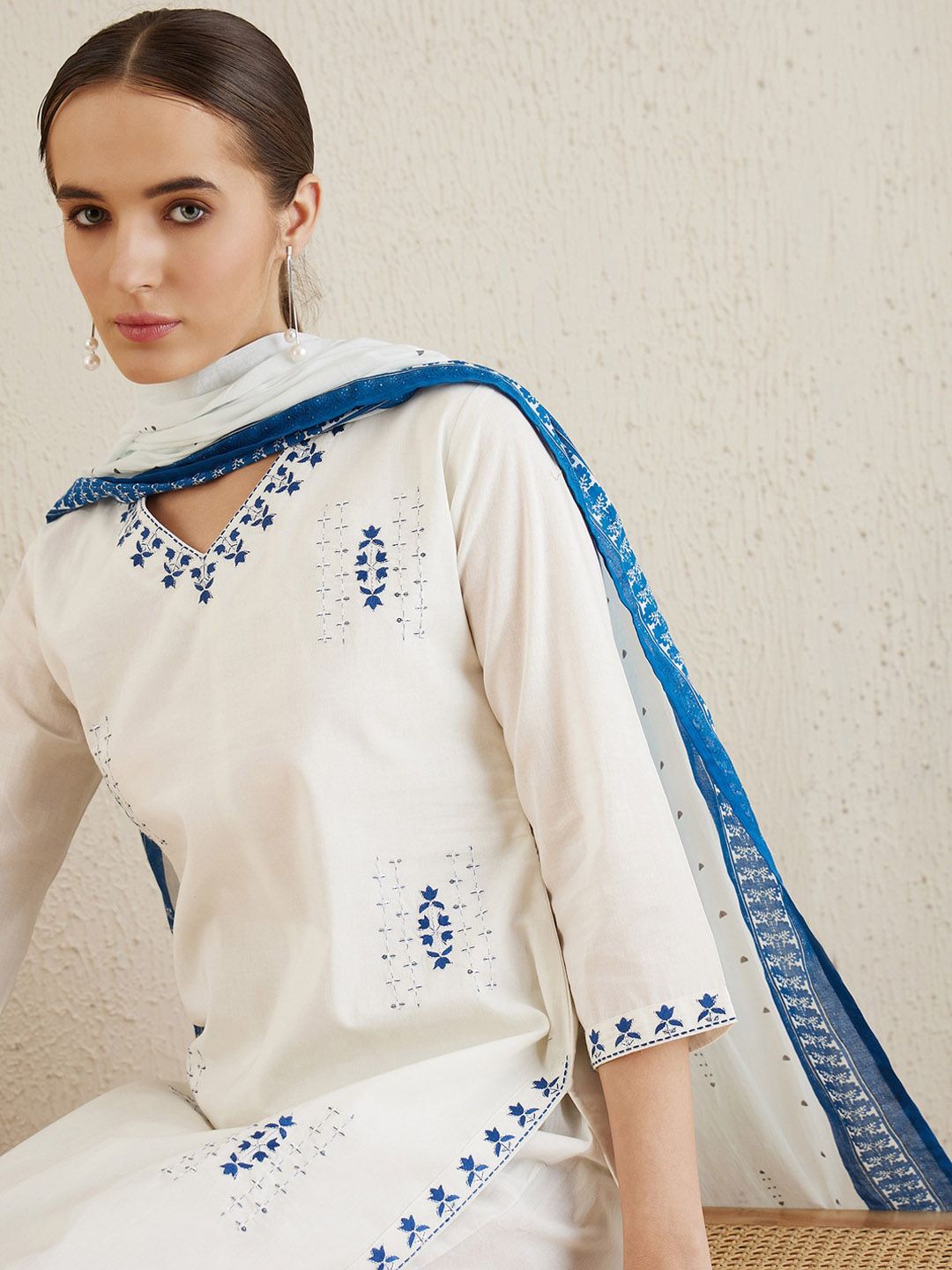 Dhiyona IE Ethnic Motifs Embroidered Thread Work Pure Cotton Kurta with Trousers & Dupatta
