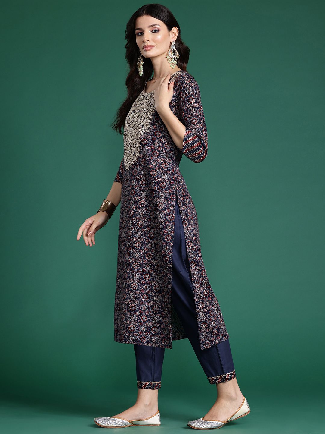 Plus Size Ethnic Motifs Printed Sequinned Pure Cotton Kurta Set