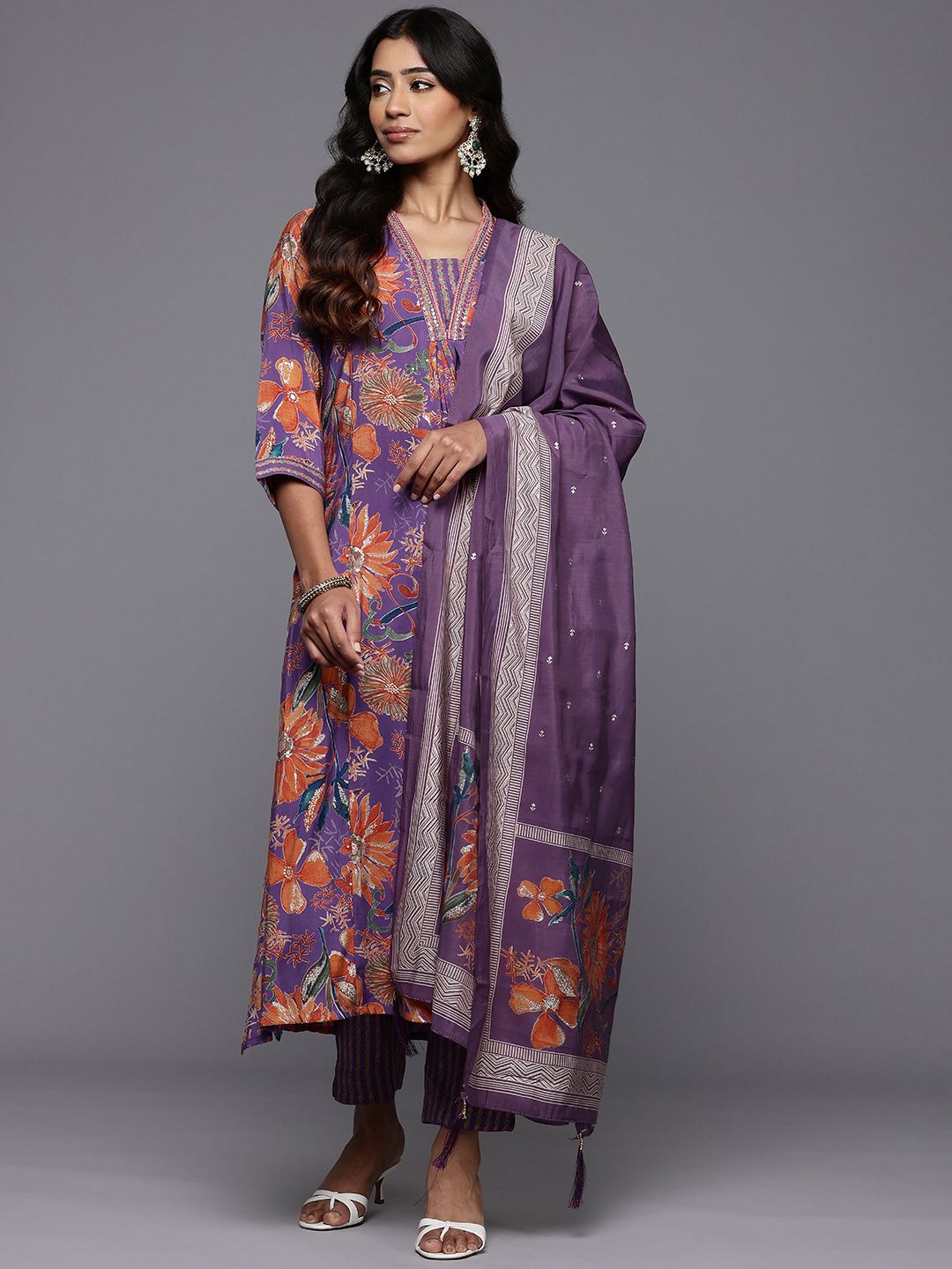 Dhiyona VA Women'sFloral Printed Pleated Sequinned Kurta With Trousers & Dupatta