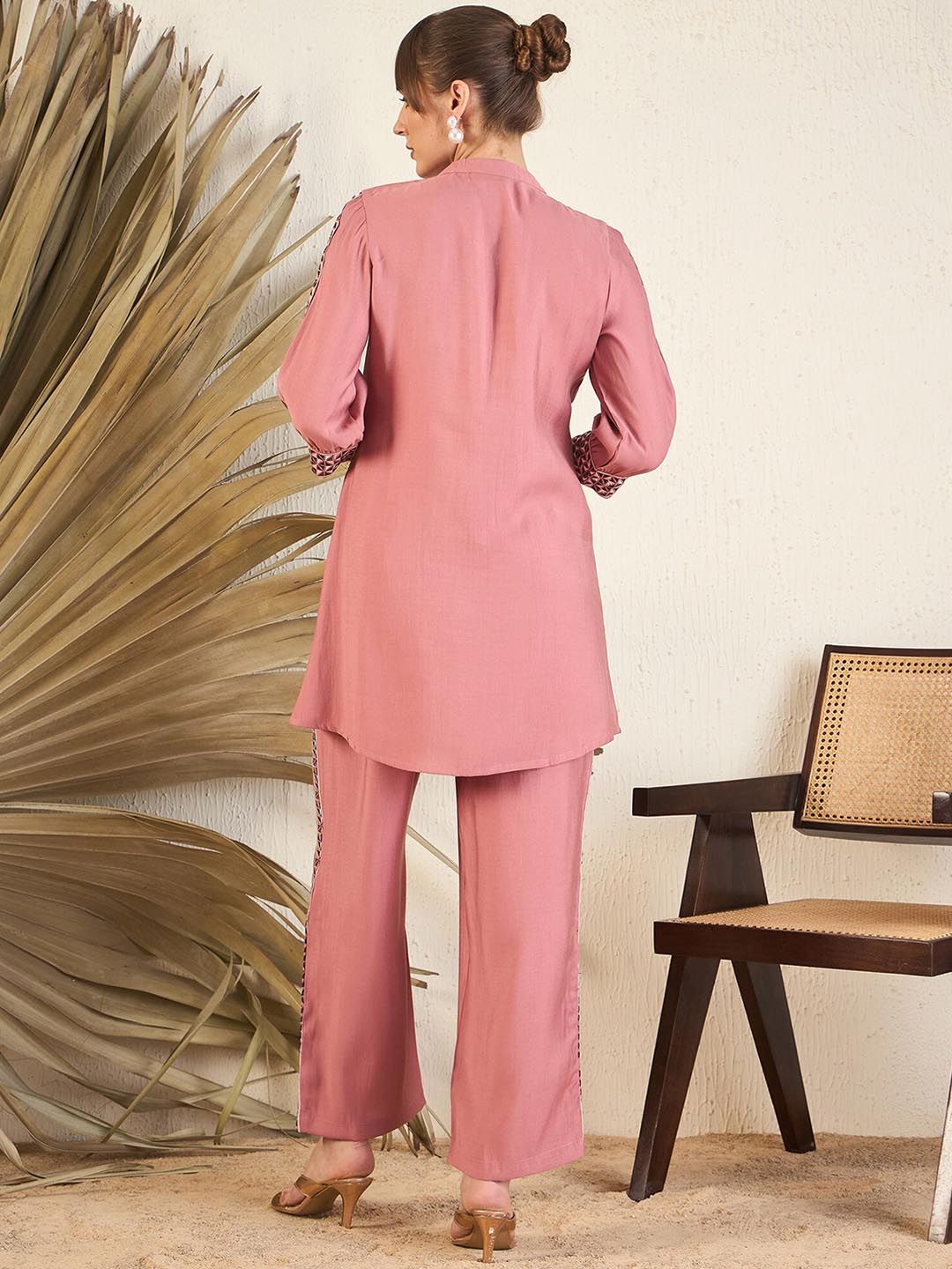 Pink Floral Printed Above Knee Shirt Collar Straight Kurta With Trouser