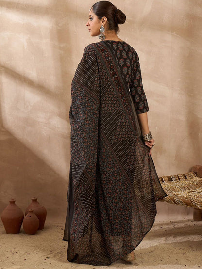 Women Ethnic Motifs Printed Regular Thread Work Pure Cotton Kurta with Trousers & With Dupatta