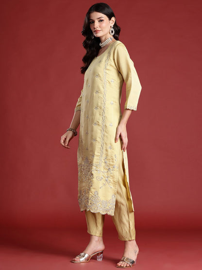 Ethnic Motifs Embroidered Kurta With Trousers & Dupatta