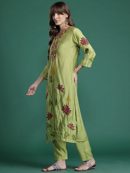 Floral Embroidered Thread Work Kurta with Trousers & With Dupatta