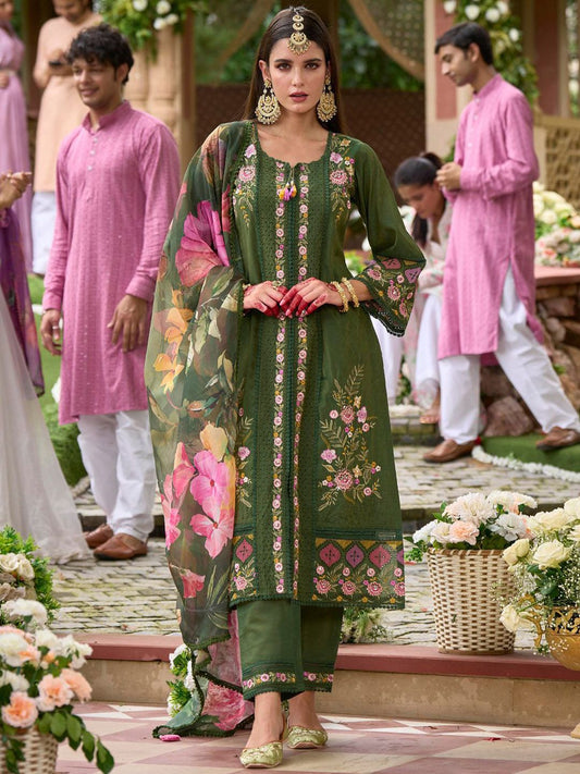 Women Floral Embroidered Panelled Thread Work Kurta with Trousers & With Dupatta